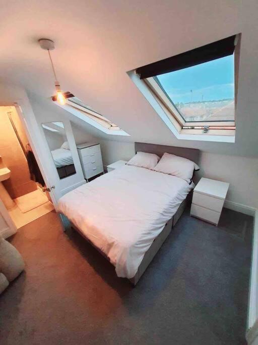 Stylish 2 Bedroom Maisonette In The Heart Of Gloucester Road Apartment Bristol
