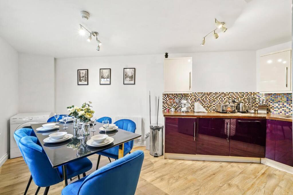 Apartment The Penthouse On Bristols Iconic Harbourside