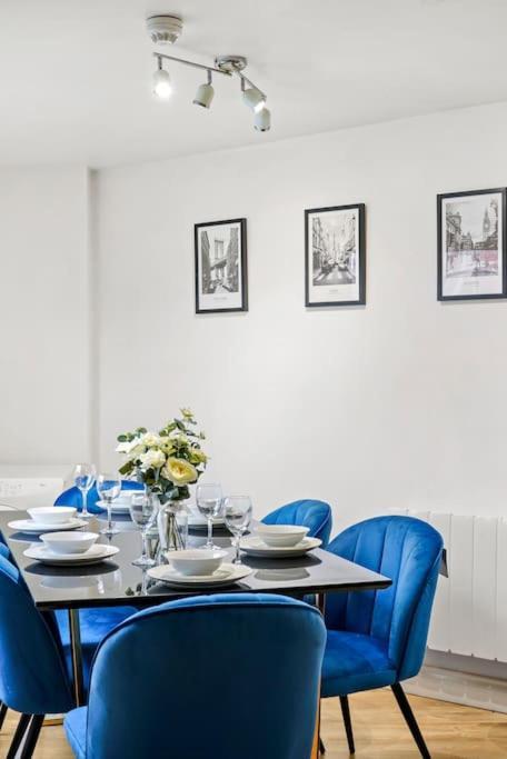 Apartment The Penthouse On Bristols Iconic Harbourside *