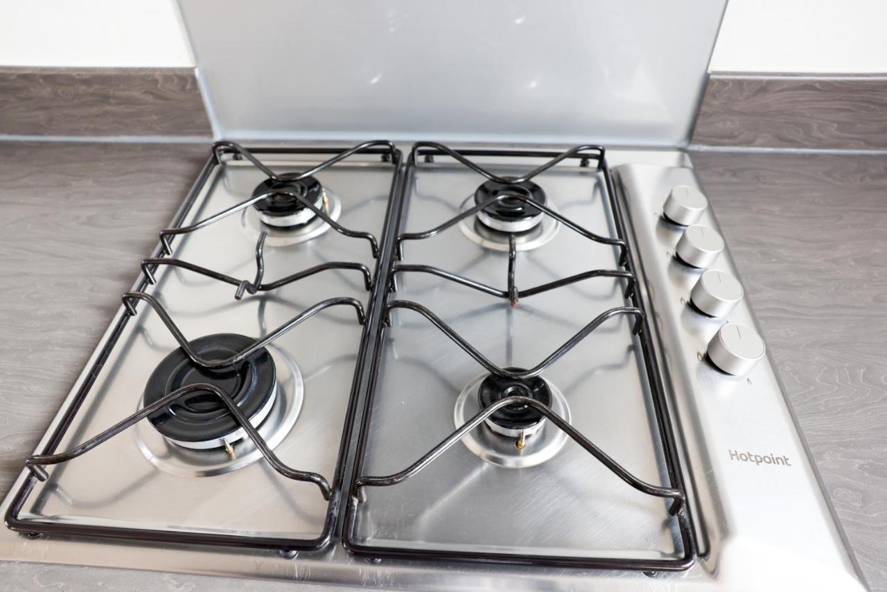 Stunning Two-bedroom At A3ree, Free Parking, Near Cribbs Causeway Mall Apartment