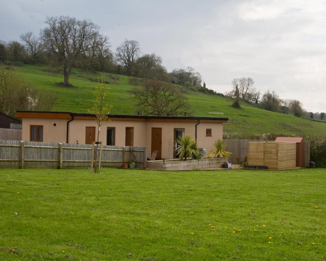 Mystique Barn * Bristol
