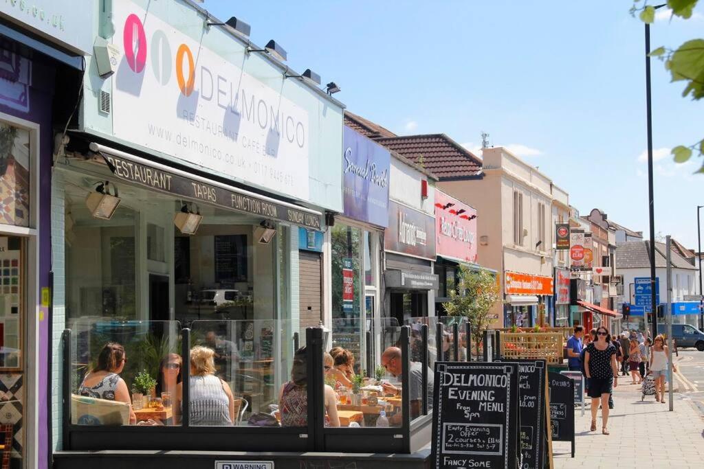Trendy, Urban Open Plan * Bristol