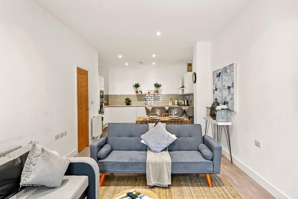 Exquisite Scandi Gem Of - Sleeps 6 *