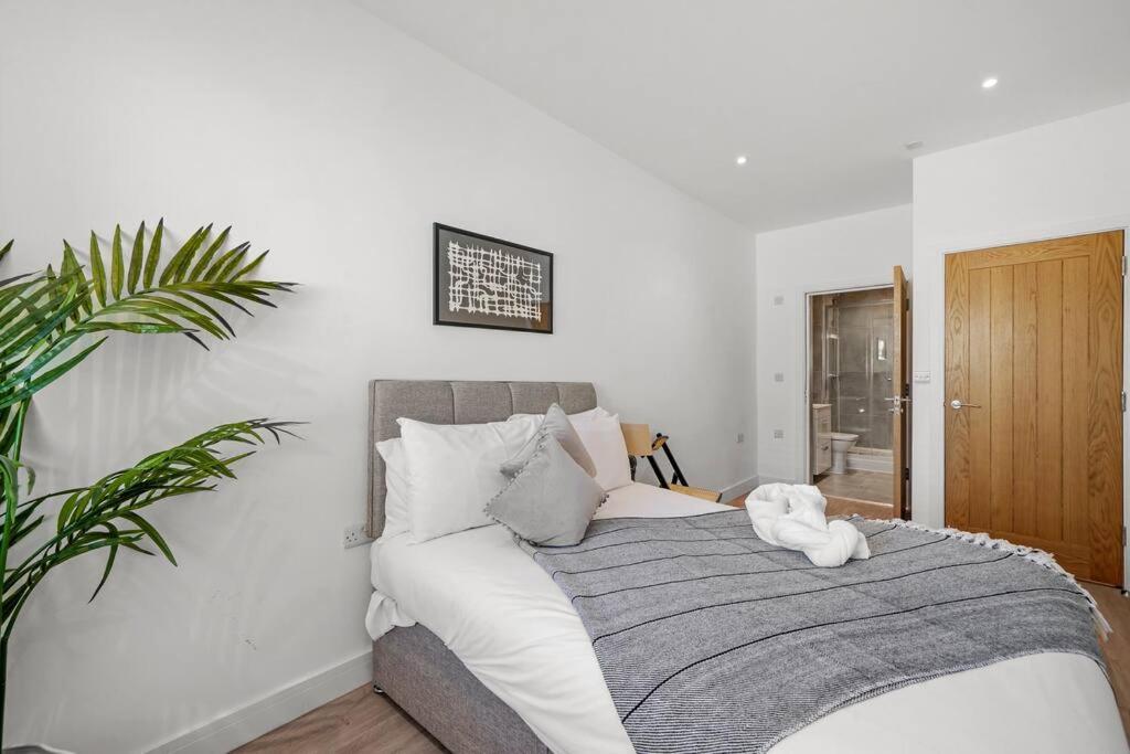 Exquisite Scandi Gem Of - Sleeps 6 Bristol