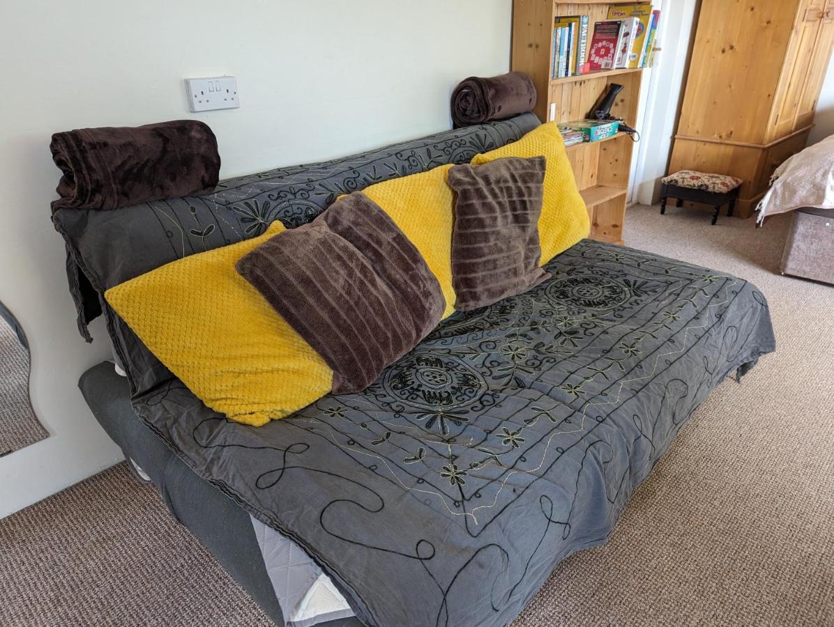 Self-catering Studio+kitchen+parking *