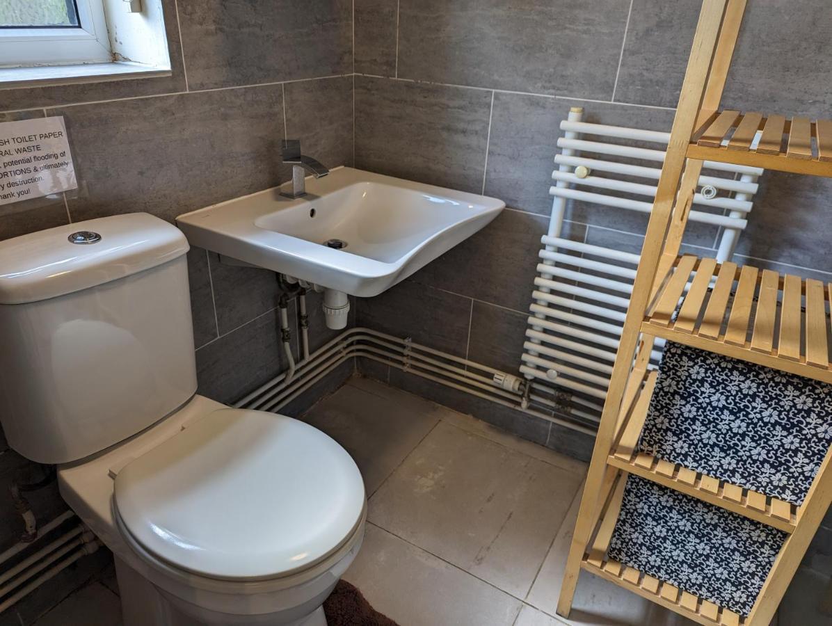 Apartment Self-catering Studio+kitchen+parking Bristol