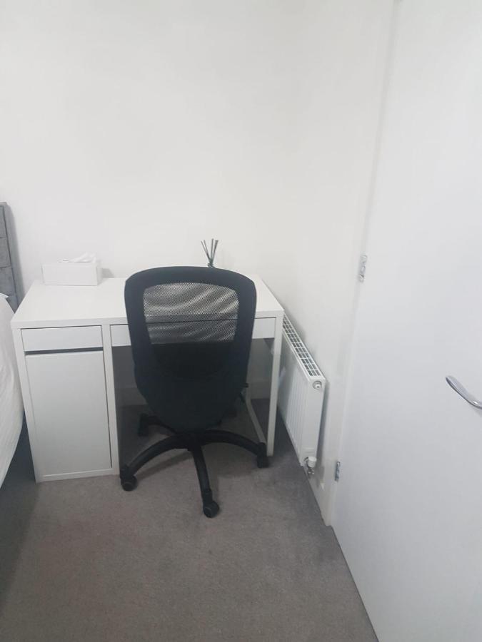 Cosy 2 Bedroom In Apartment Bristol