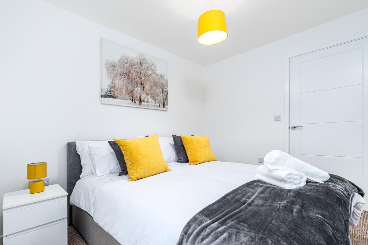 Fortified Luxury With Balcony And Free Parking * Bristol
