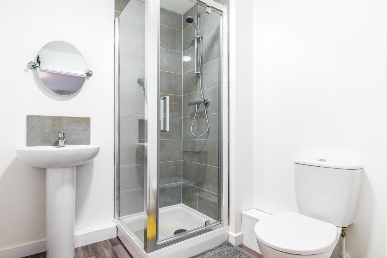 Fortified Luxury With Balcony And Free Parking