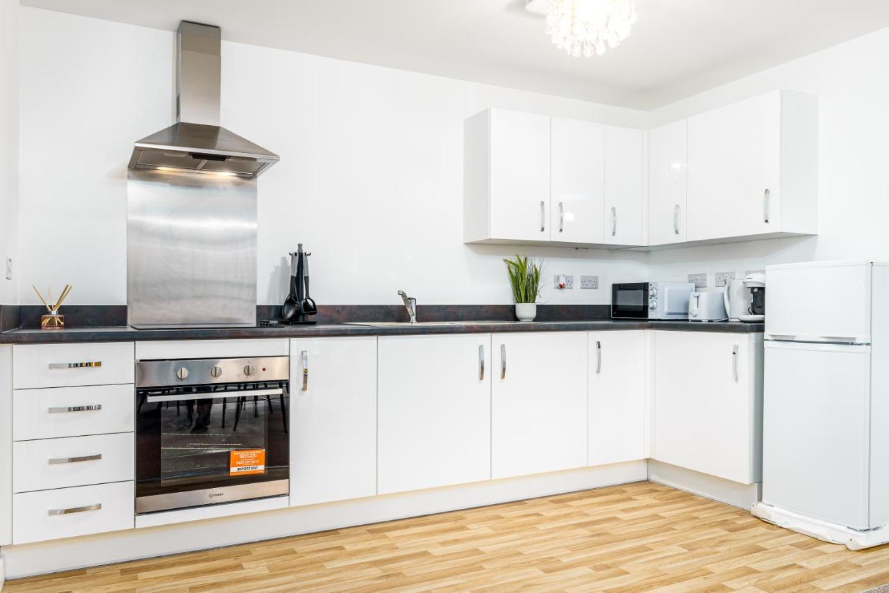 Fortified Luxury With Balcony And Free Parking *