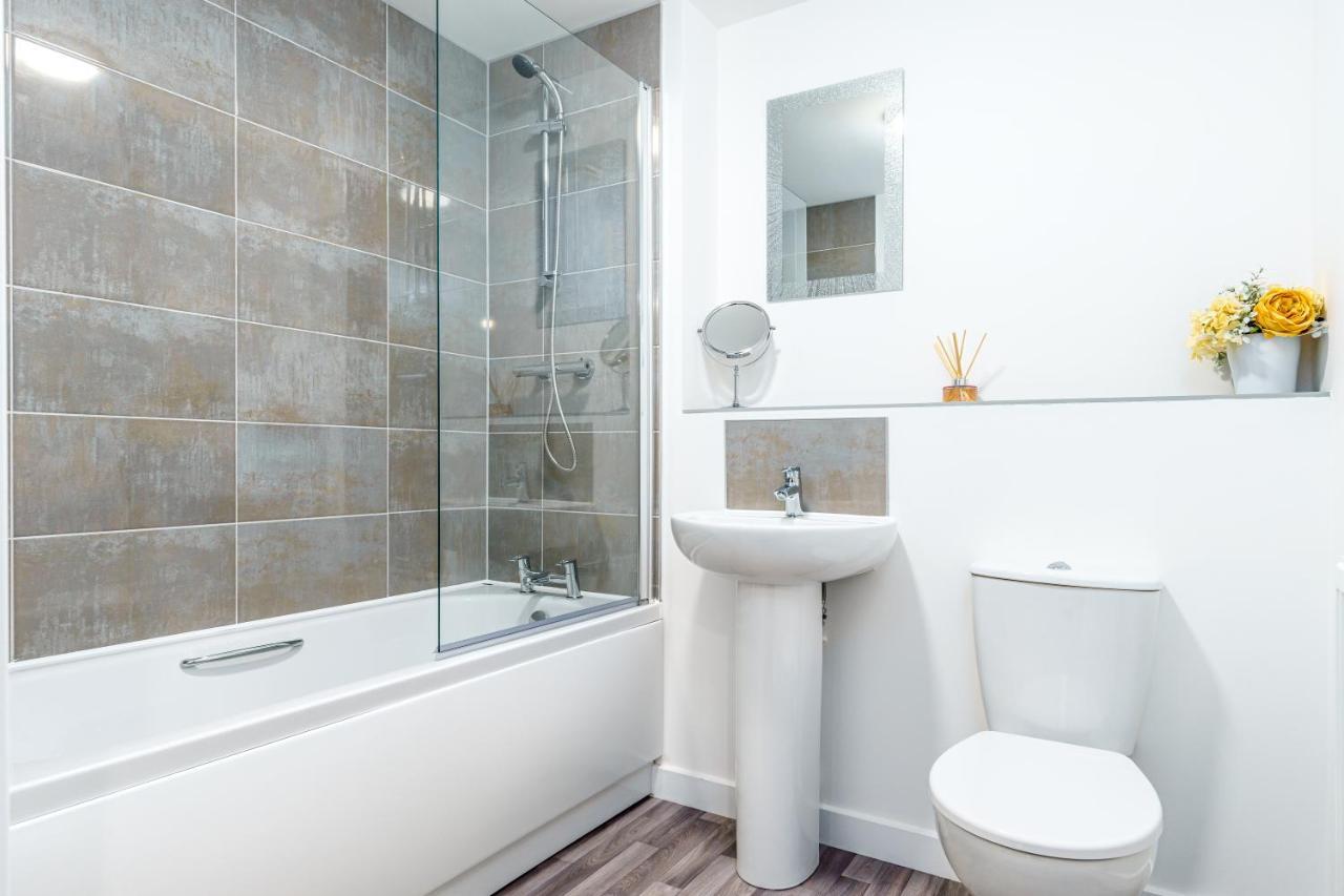 Apartment Fortified Luxury With Balcony And Free Parking