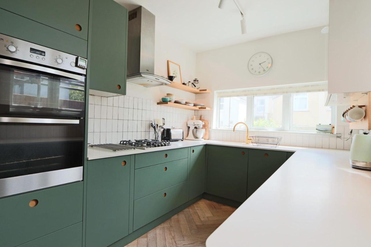 Dunford Road 2 Bedroom House Apartment Bristol