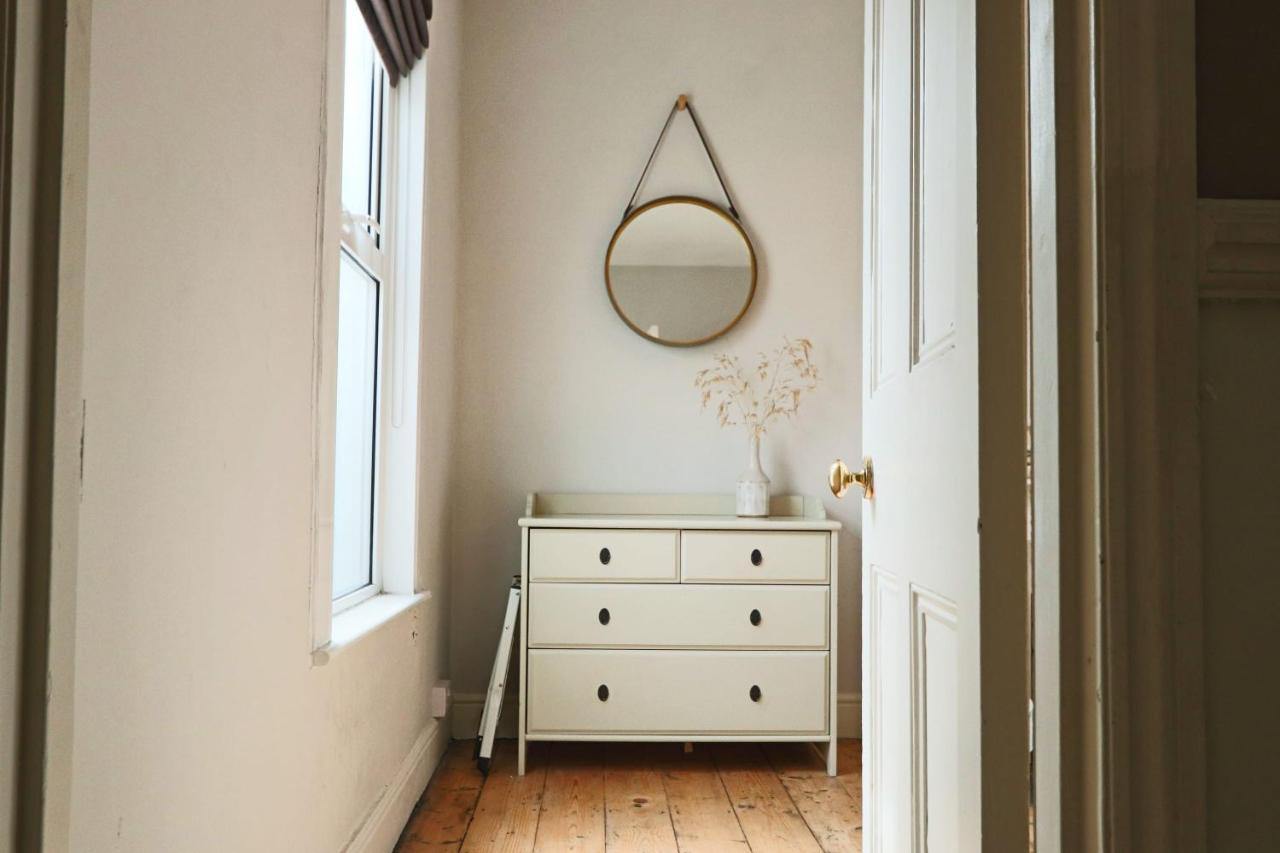 Dunford Road 2 Bedroom House Bristol
