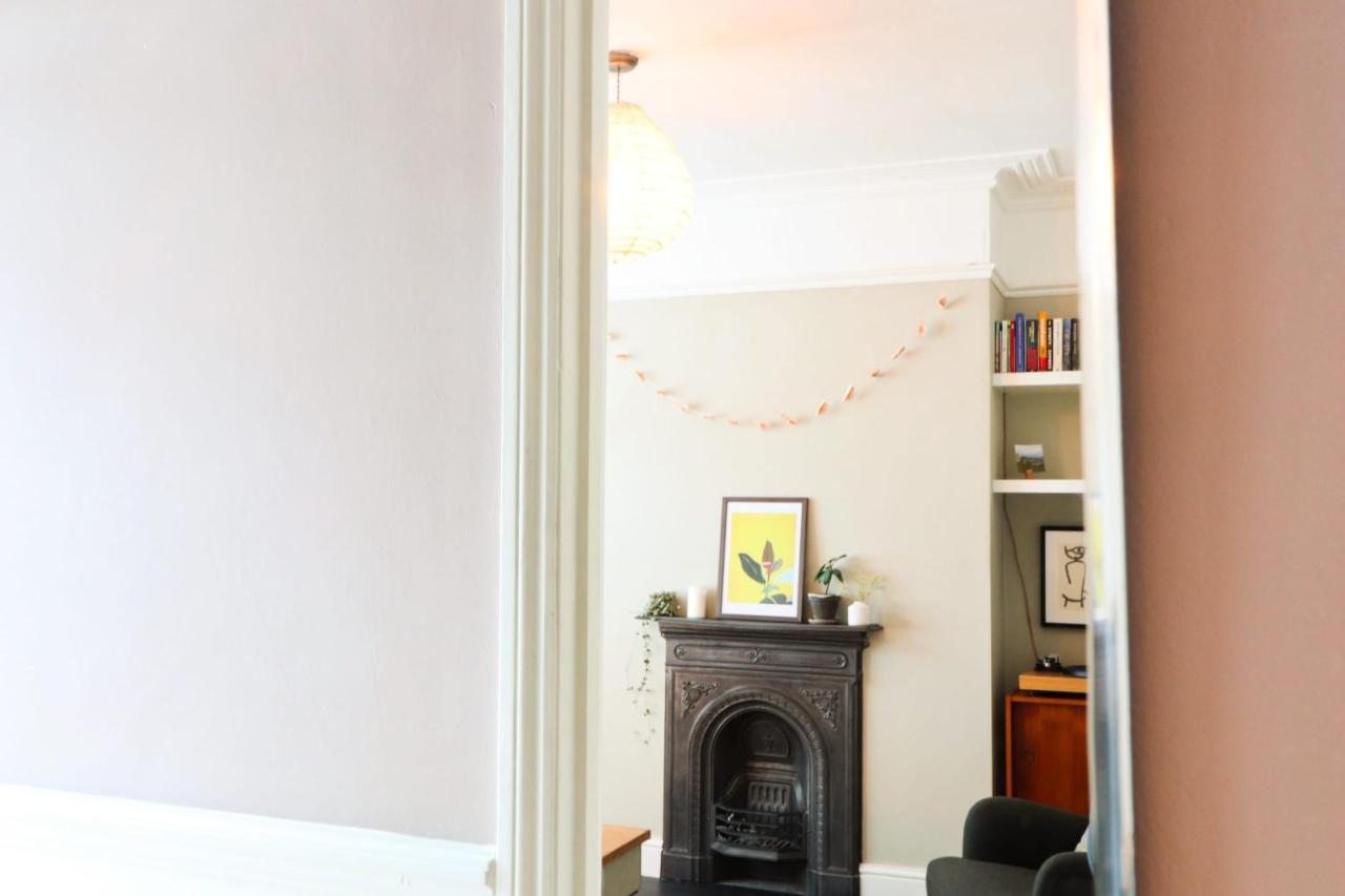 Dunford Road 2 Bedroom House Apartment Bristol