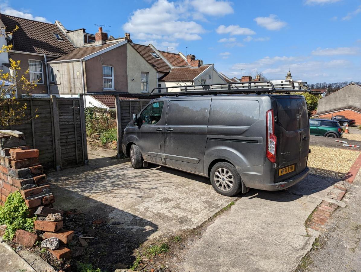 5 Bed Terraced Family + Parking * Bristol