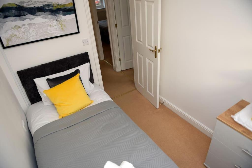 Charming 3 Bed House In *