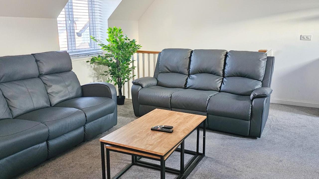 Stunning Two-bedroom At A3ree, Free Parking, Near Cribbs Causeway Mall