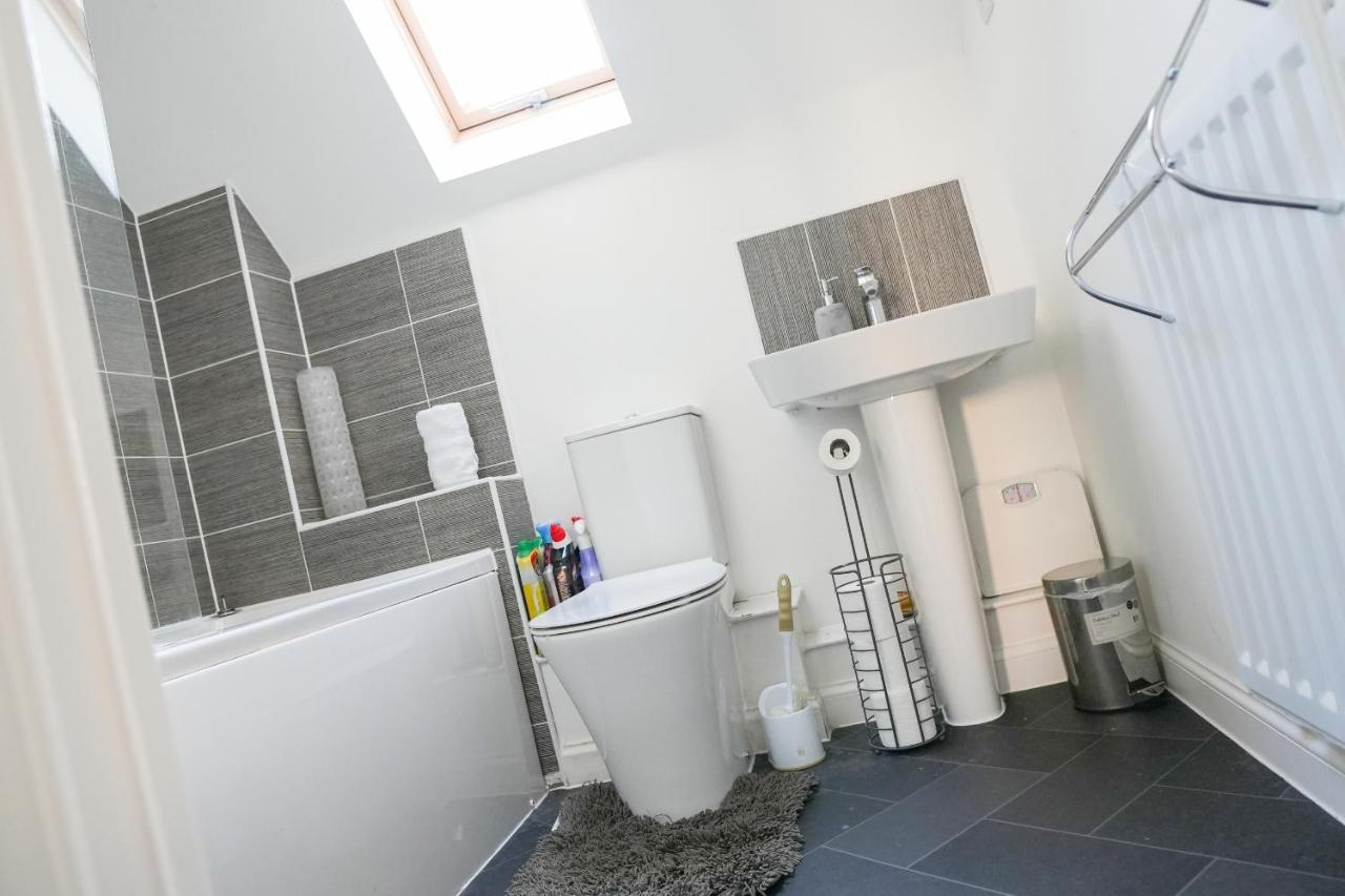 Stunning Two-bedroom At A3ree, Free Parking, Near Cribbs Causeway Mall