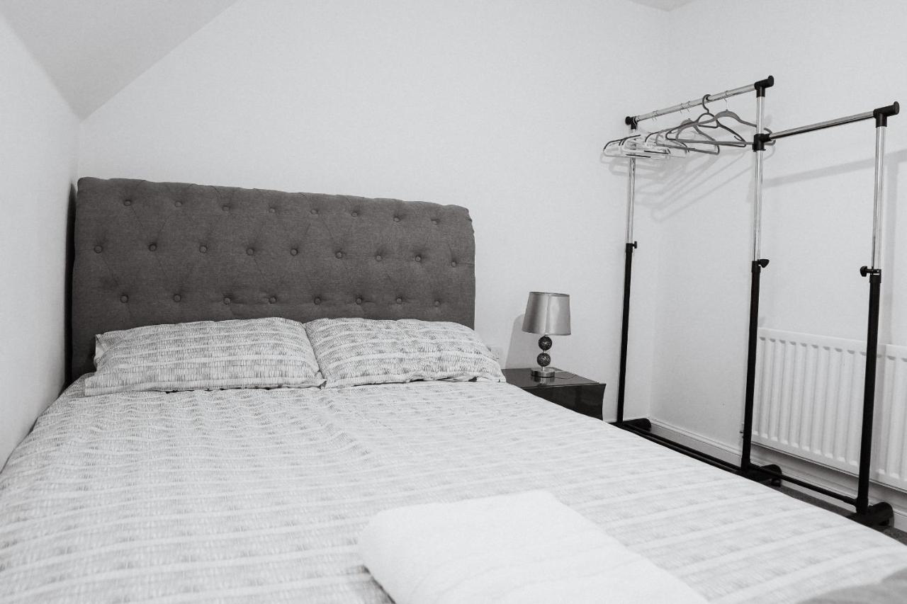 Stunning Two-bedroom At A3ree, Free Parking, Near Cribbs Causeway Mall * Bristol