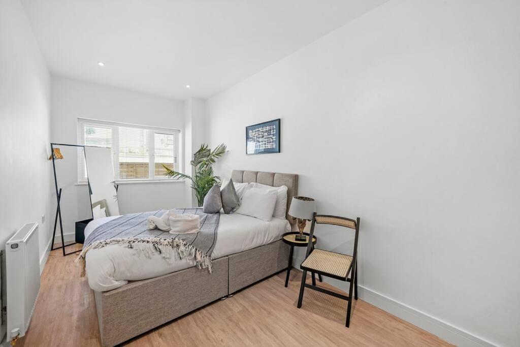 Apartment Exquisite Scandi Gem Of - Sleeps 6