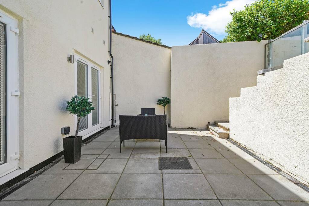 Exquisite Scandi Gem Of - Sleeps 6 * Bristol