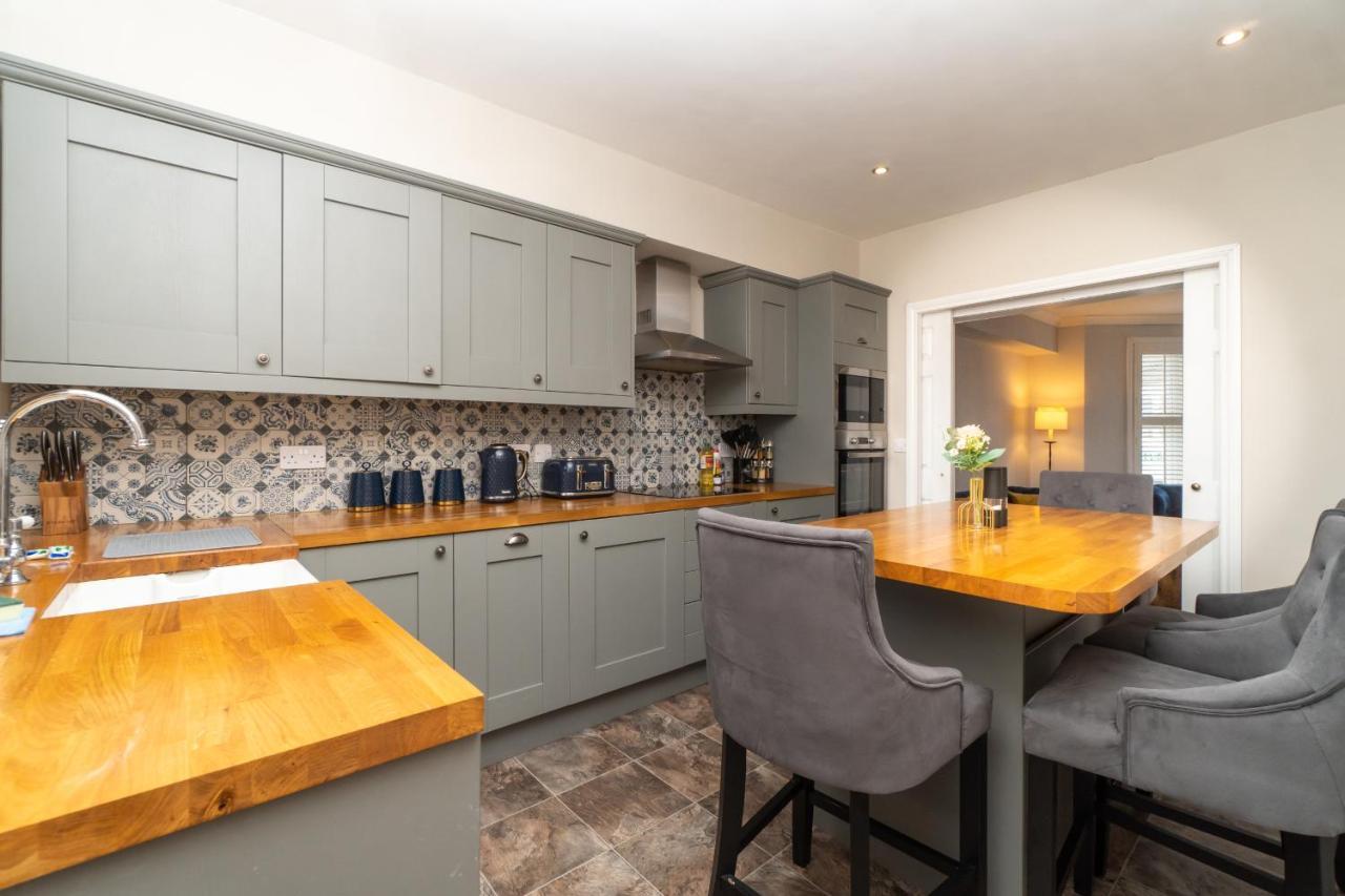 Modern Maisonette In Vibrant Bristol, Free Parking