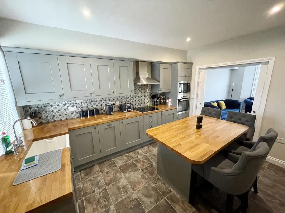 Apartment Modern Maisonette In Vibrant Bristol, Free Parking Bristol