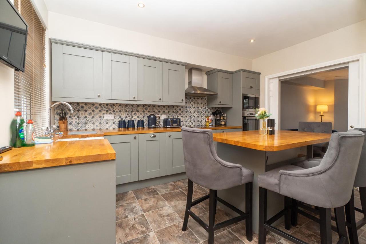 Apartment Modern Maisonette In Vibrant Bristol, Free Parking