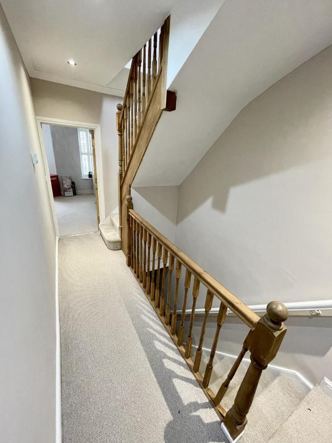 Apartment Modern Maisonette In Vibrant Bristol, Free Parking