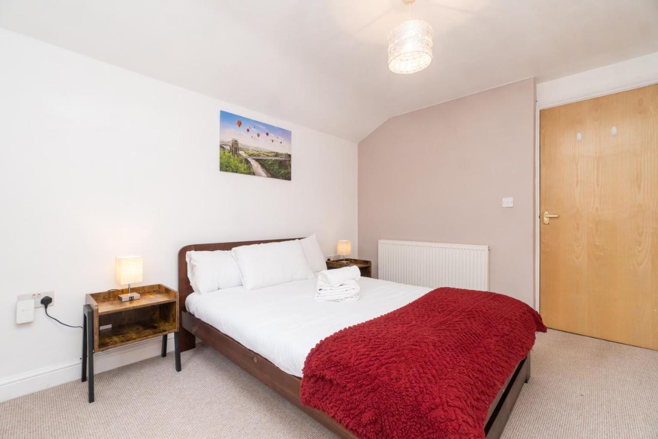 Modern Maisonette In Vibrant Bristol, Free Parking Apartment *