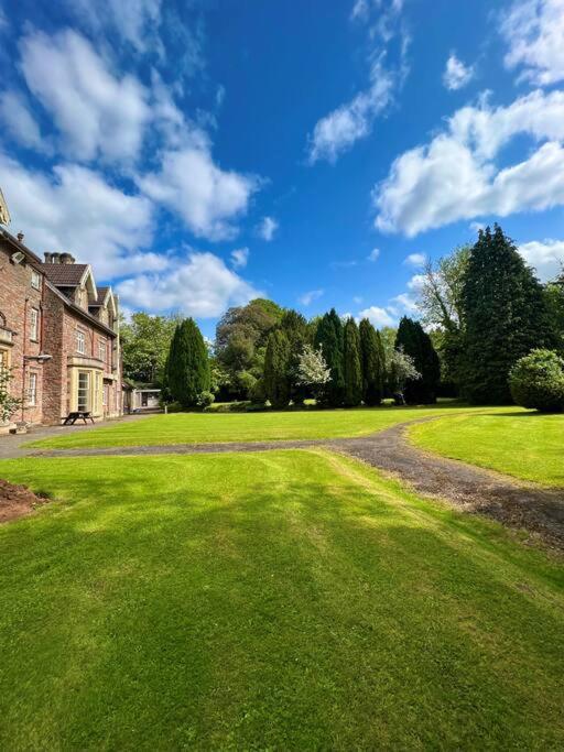 Villa The Beeches - Entire Mansion Bristol