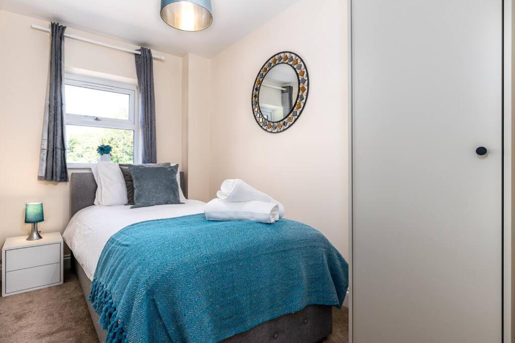 Fortified 4 Bedroom Holly Holiday home *