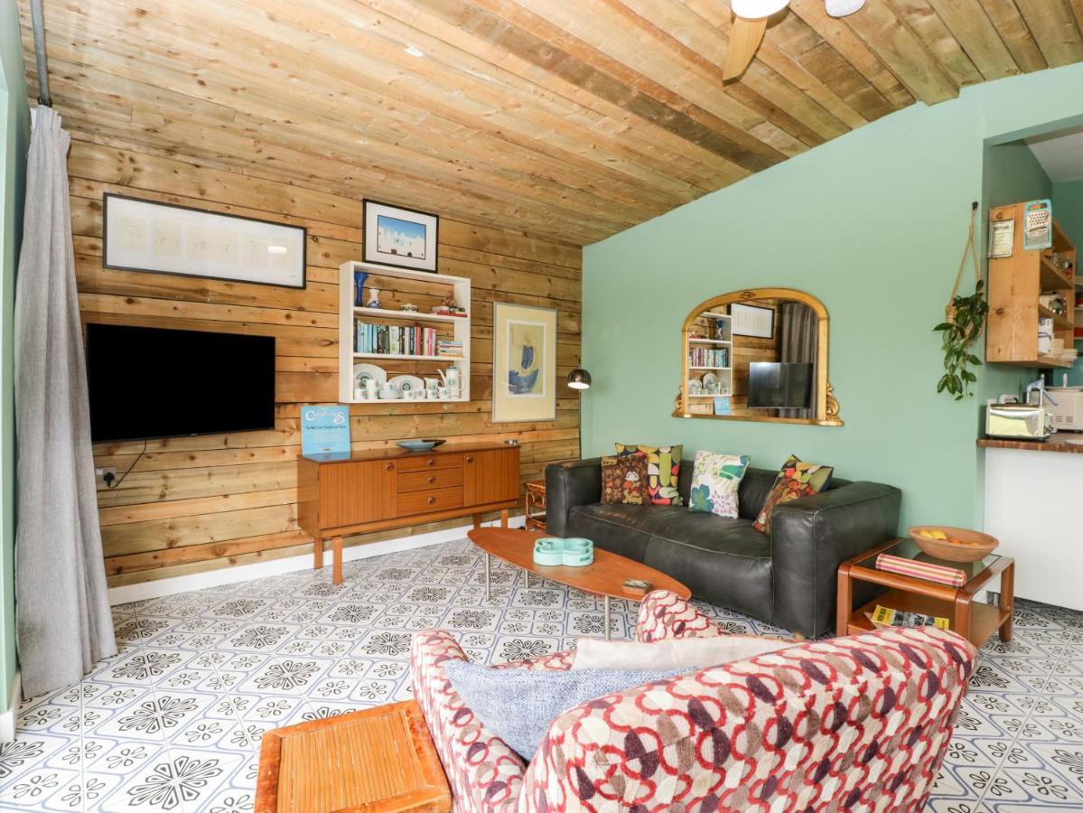 Holiday home Lulu Logs *