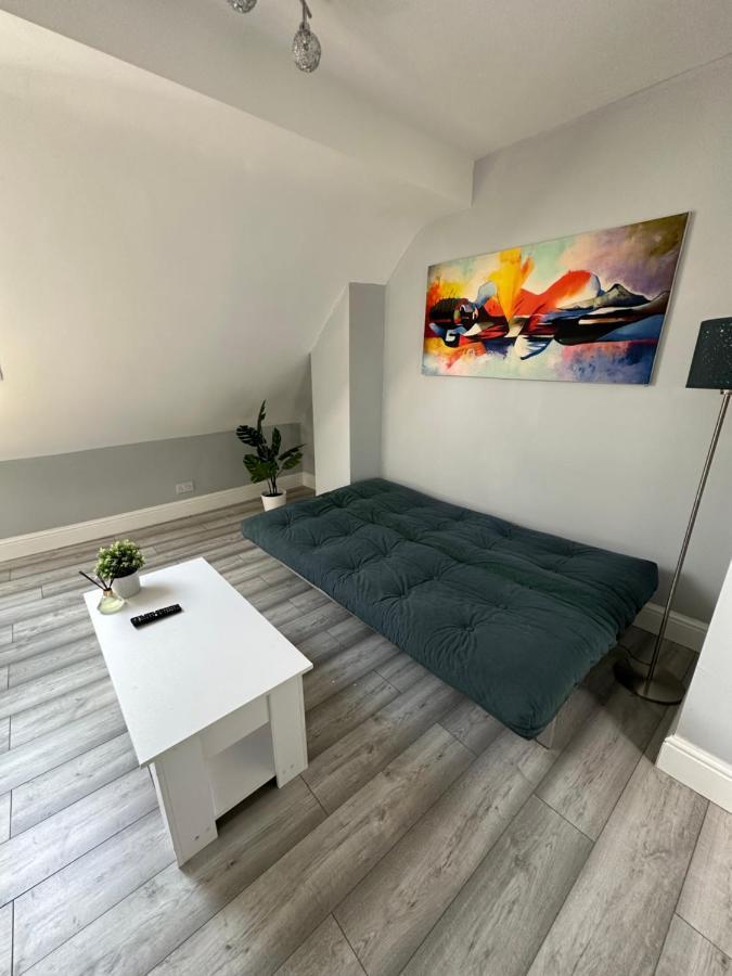 Dvm Escape Flat 3 *