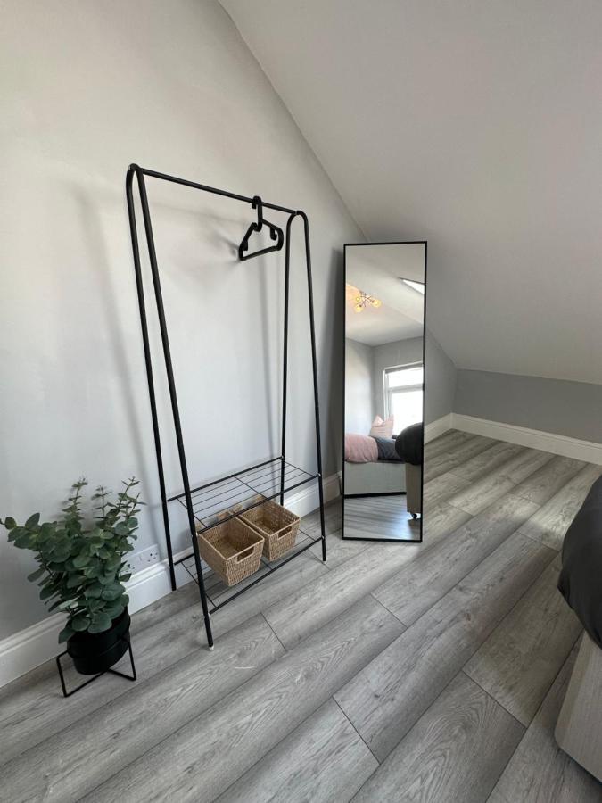 Dvm Escape Flat 3 Apartment Bristol