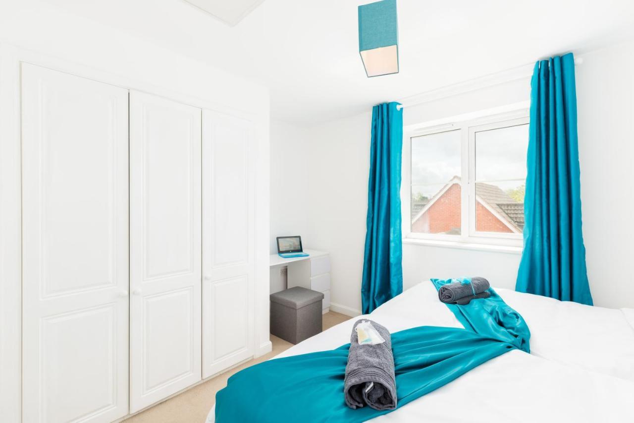 Spacious Group House For Medical Staff, Contractors & Families - Ensuites, Parking & Netflix By Dreamypads Bristol