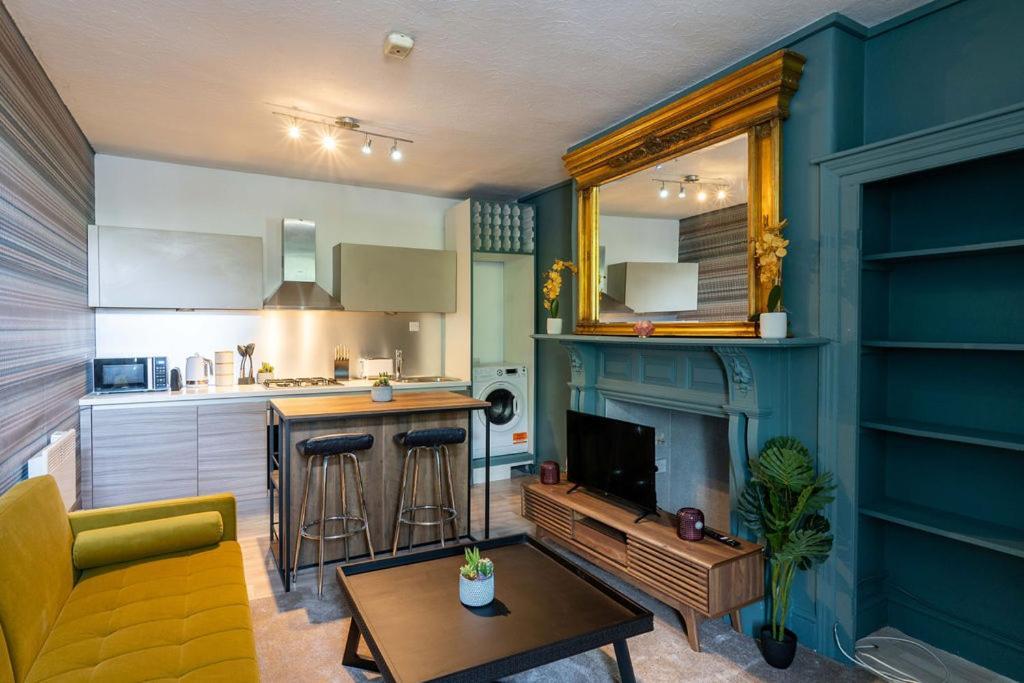 Mortimer Road Apartment Bristol