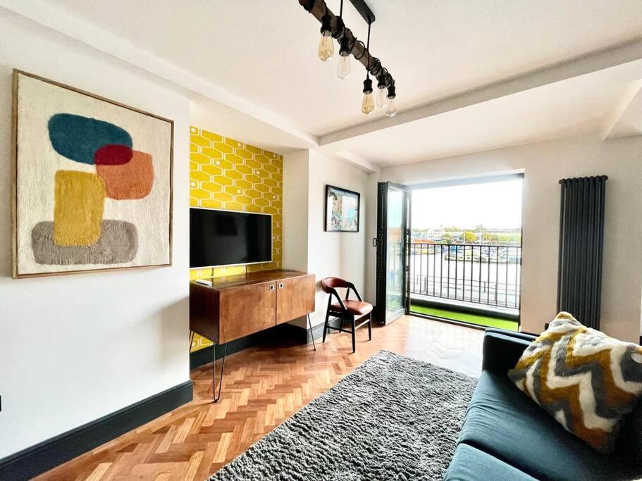 Duplex Harbourside Centre With Free Parking Apartment Bristol