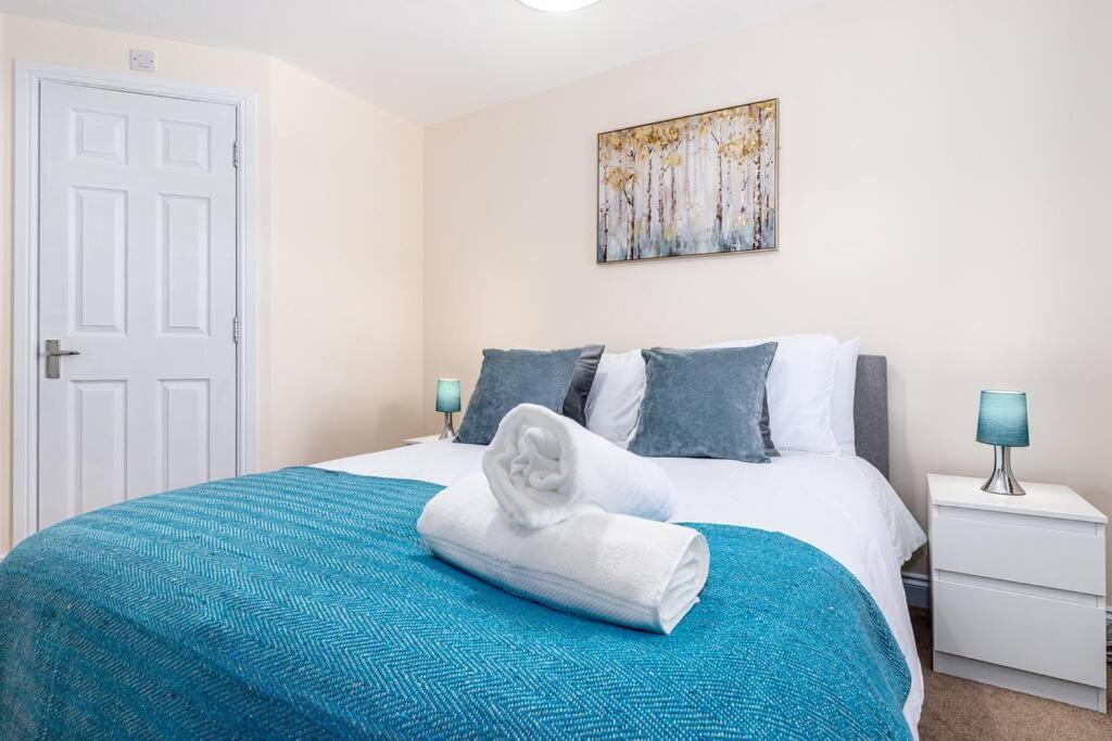 Fortified 4 Bedroom Holly Holiday home