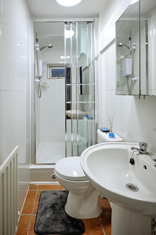 Stylish 2 Bedroom In Clifton - Garden