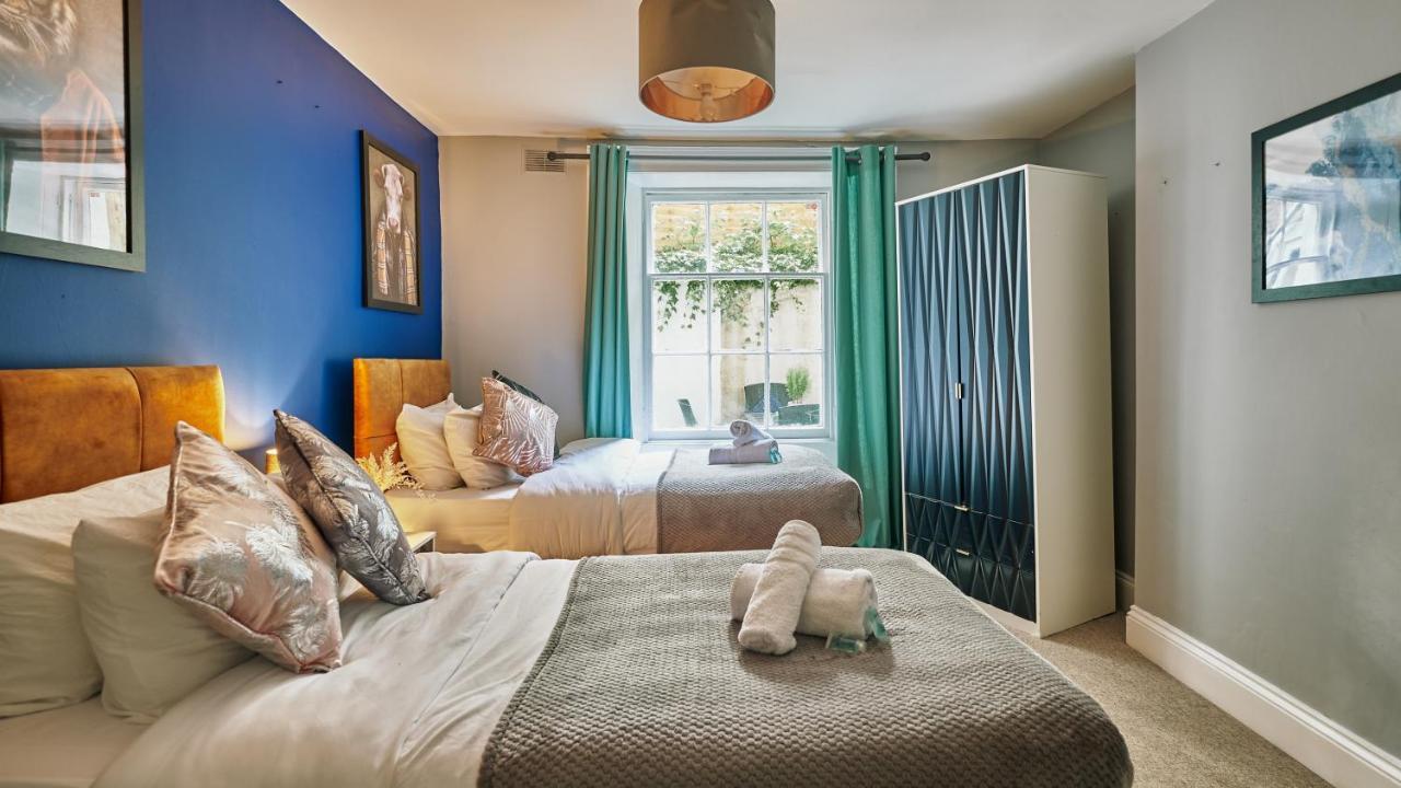 Stylish 2 Bedroom In Clifton - Garden Apartment