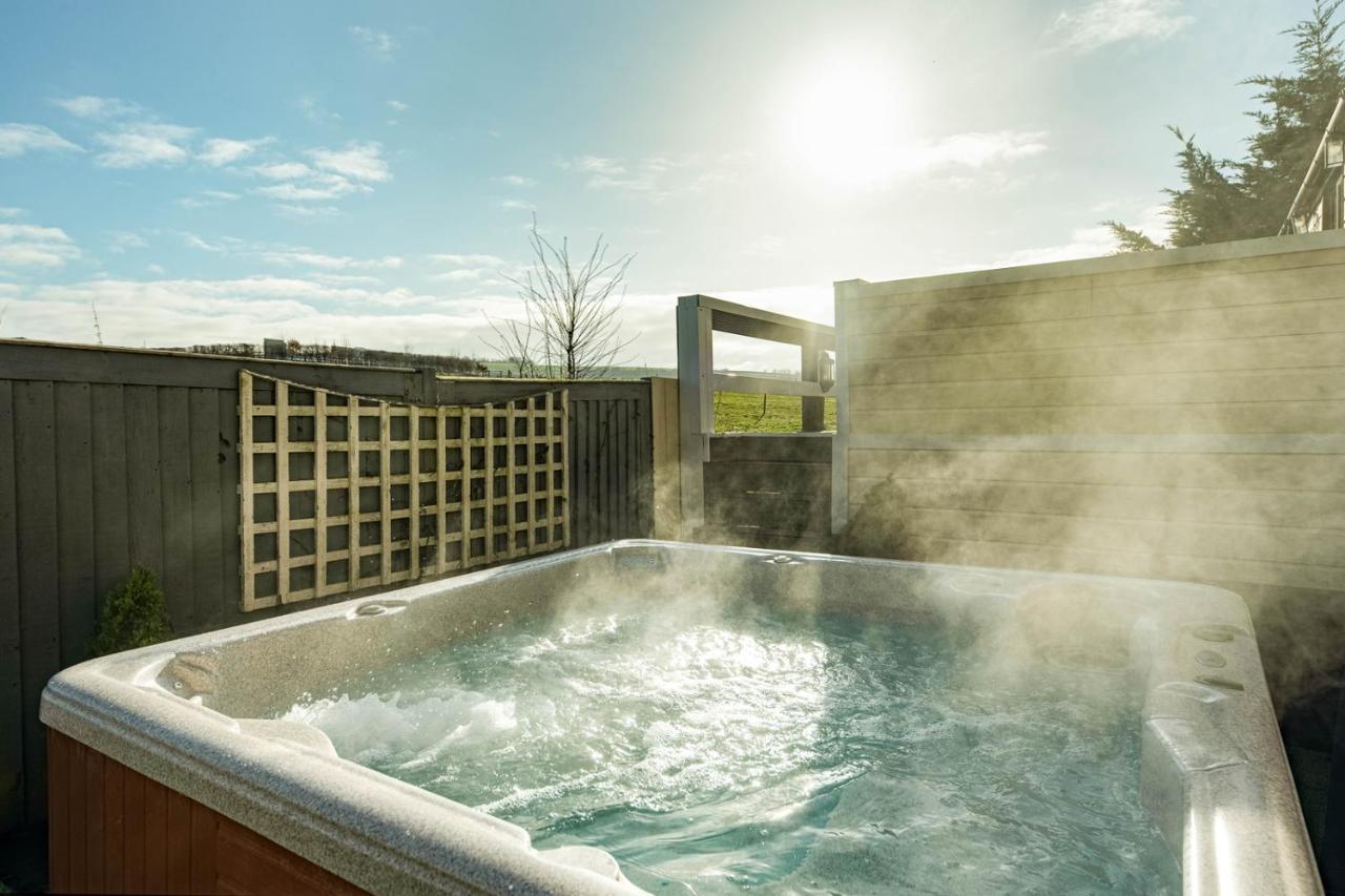 Holiday home The West Barn Near Bath, Sleeps 24 And 2 Hot Tubs *