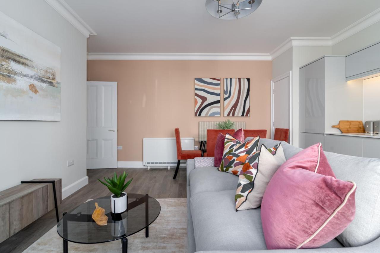 60 Queens Road Bristol