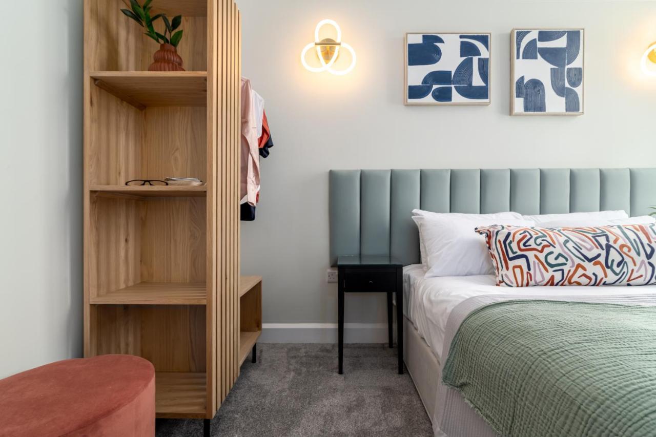 60 Queens Road Apartment
