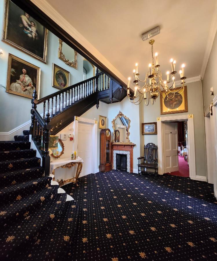 The Gothic Mansion Guest house Bristol