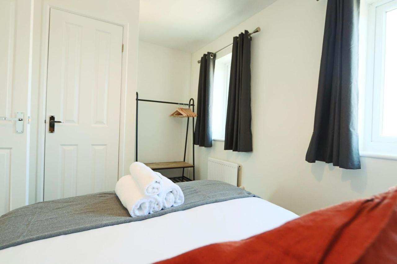 Holiday home 2 Bedroom House In Bradley Stoke- Hopewell *