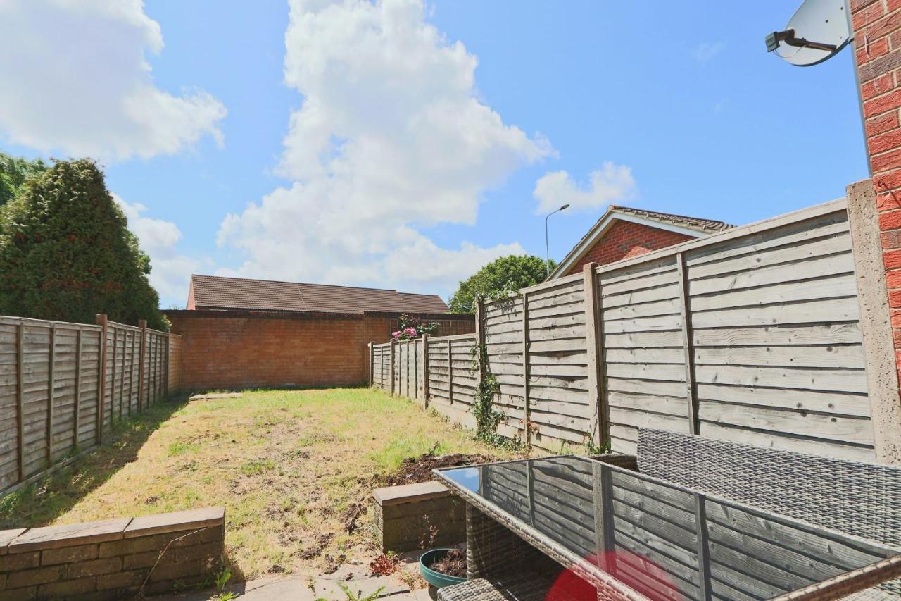 2 Bedroom House In Bradley Stoke- Hopewell * Bristol