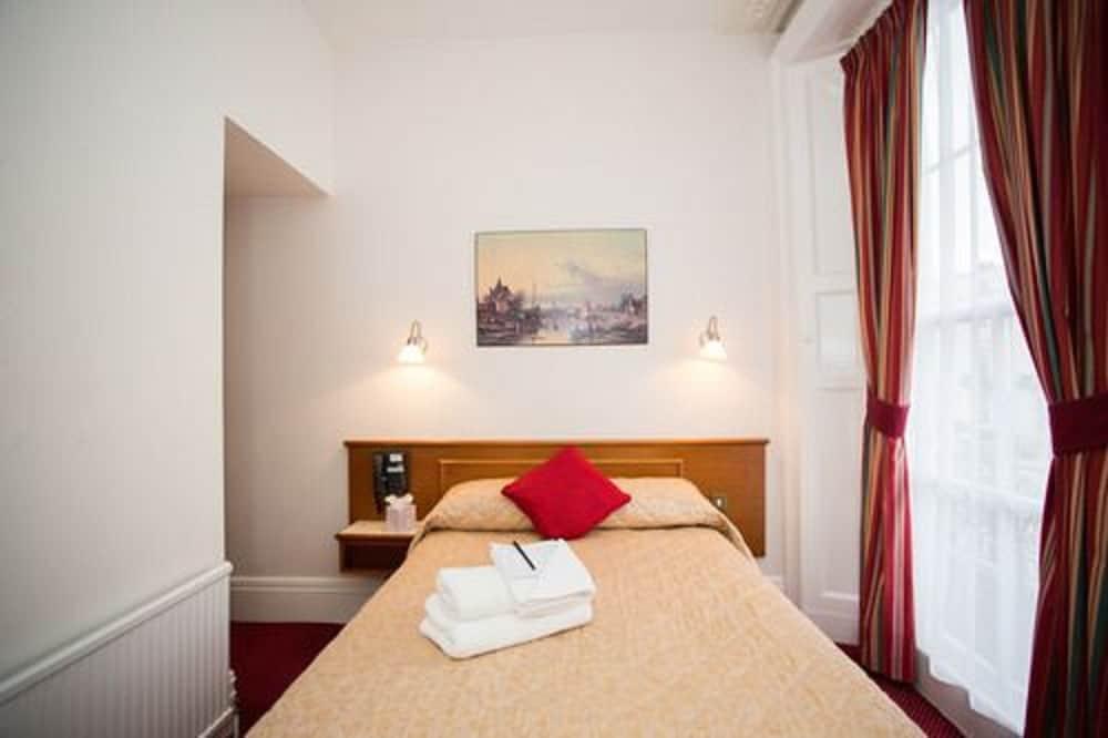 The Washington 2* Bristol