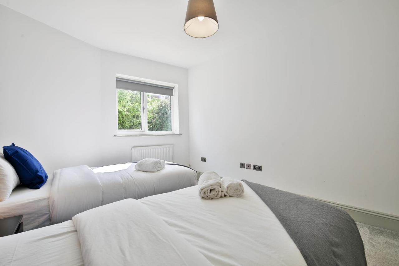 Modern 2 Bed Central City Flat With Free Parking Apartment Bristol