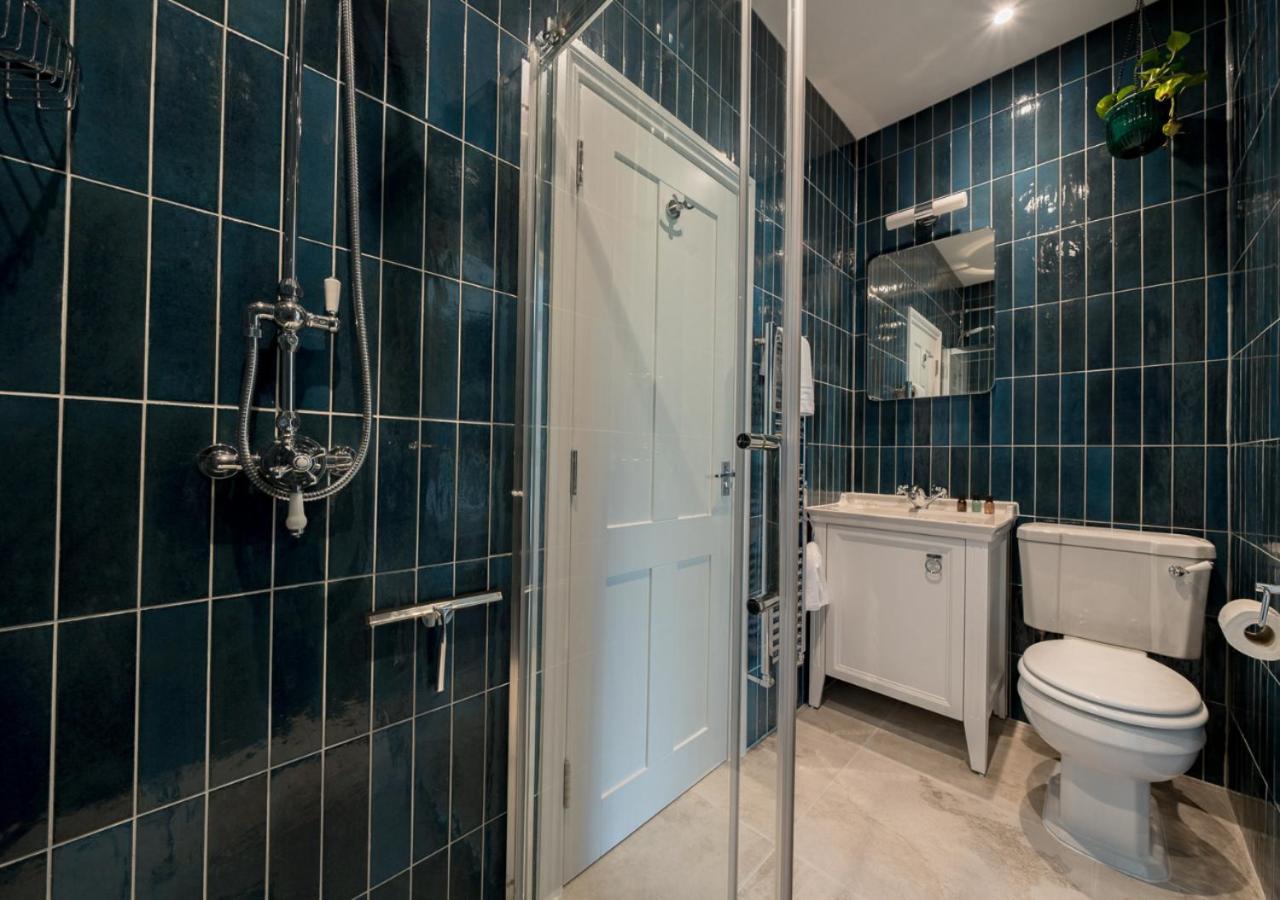 Premium Designer 4 Bedroom In Clifton - 3 Bathrooms & Cinema Holiday home
